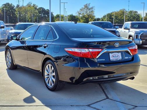 2016 Toyota Camry Hybrid XLE
