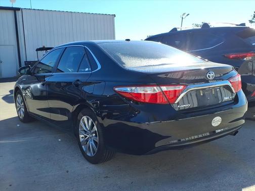 2016 Toyota Camry Hybrid XLE