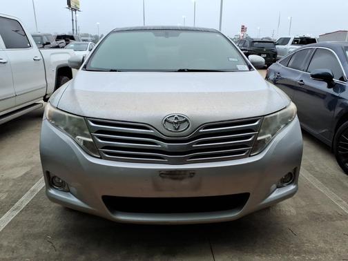 Classic Silver Metallic 2011 Toyota Venza Base