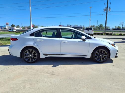 2025 Toyota Corolla SE