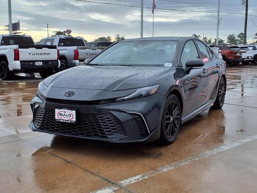 Underground 2026 Toyota Camry SE