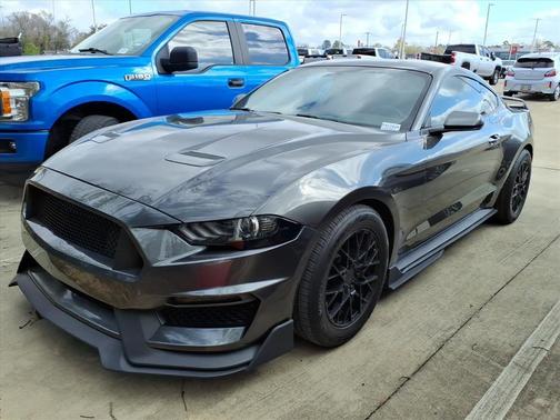 2019 Ford Mustang EcoBoost