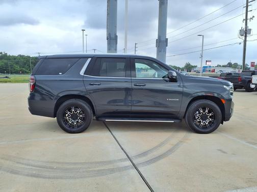 Evergreen Gray Metallic 2022 Chevrolet Tahoe LT