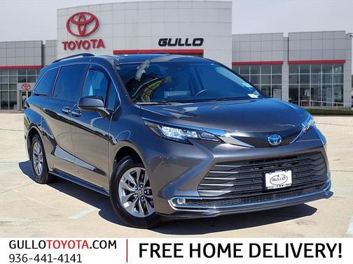 2023 Toyota Sienna XLE