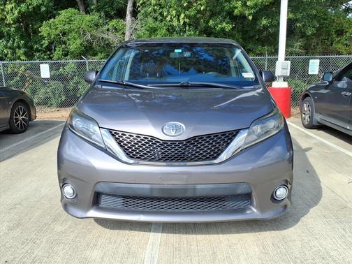 2015 Toyota Sienna SE