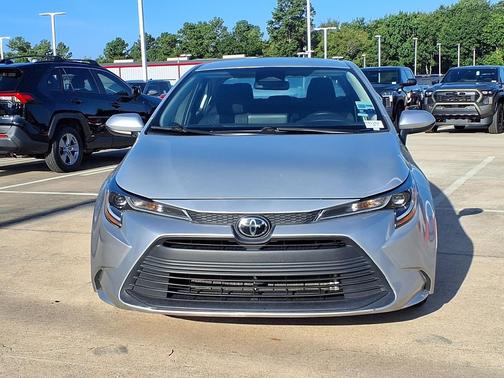 Classic Silver Metallic 2024 Toyota Corolla LE