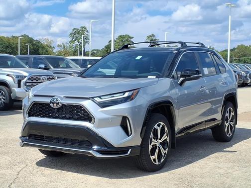 2025 Toyota RAV4 Hybrid SE
