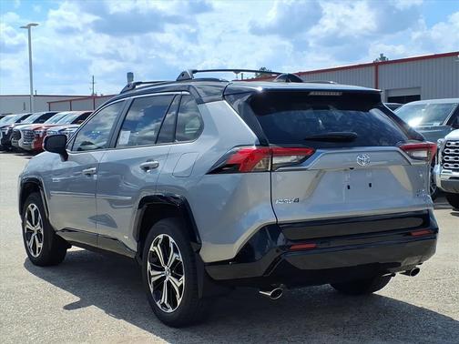 2025 Toyota RAV4 Hybrid SE