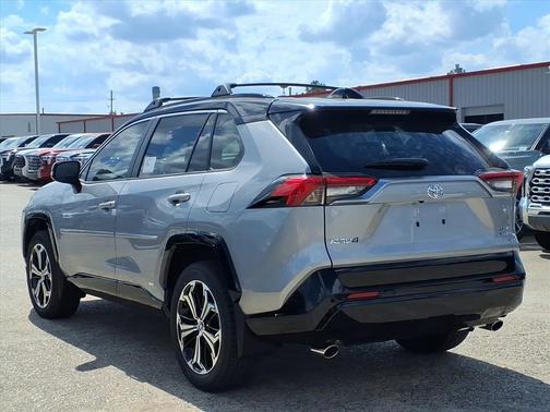 2025 Toyota RAV4 Hybrid SE