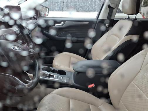 2021 Ford Escape Titanium