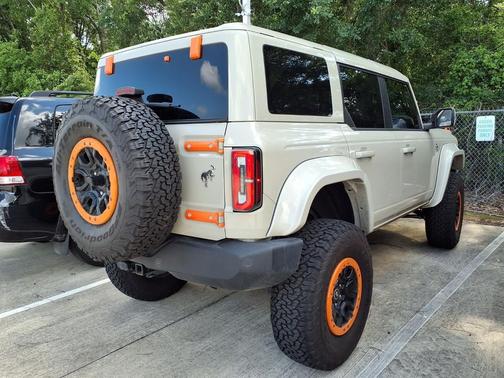 Desert Sand 2025 Ford Bronco Outer Banks