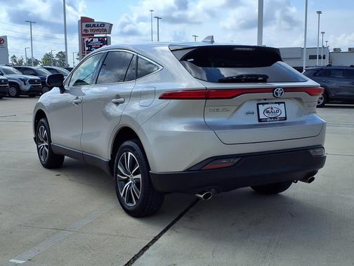 2022 Toyota Venza LE