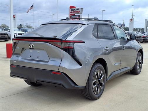2026 Toyota bZ XLE Plus