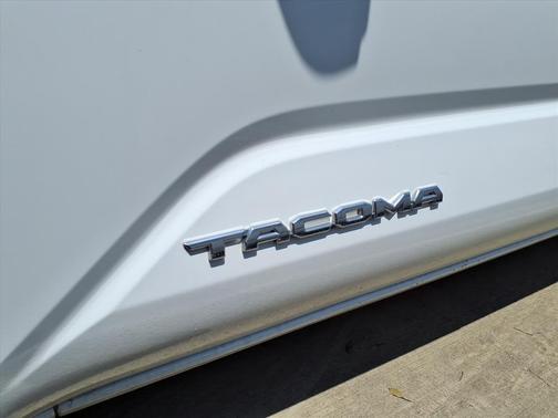 2024 Toyota Tacoma SR5