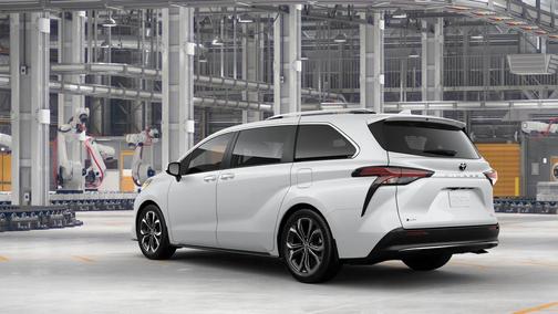 2025 Toyota Sienna Platinum 7 Passenger