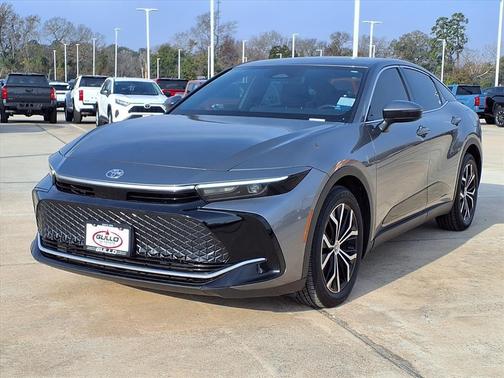 2023 Toyota Crown XLE