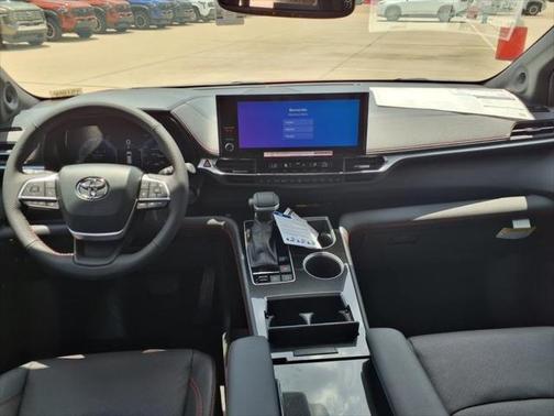 2025 Toyota Sienna XSE 7 Passenger