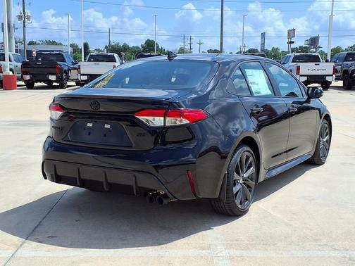 Black 2026 Toyota Corolla SE