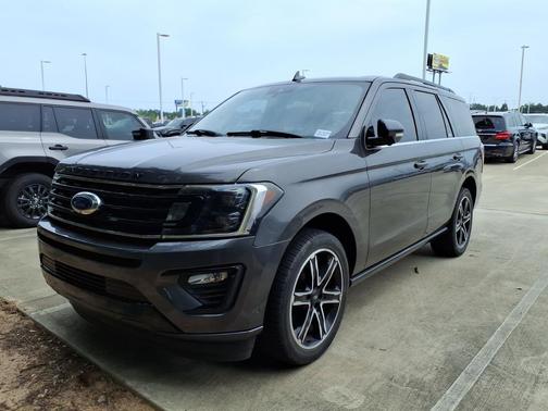 Magnetic Metallic 2019 Ford Expedition Limited