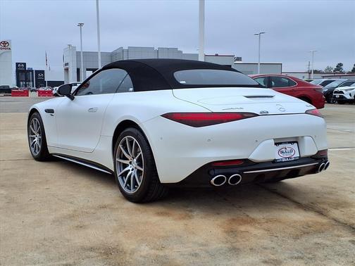 2023 Mercedes-Benz AMG SL 43 Base