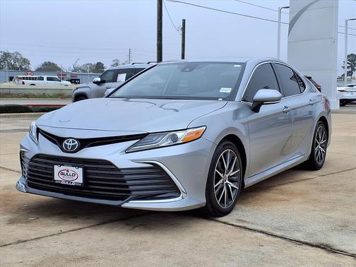 2022 Toyota Camry XLE