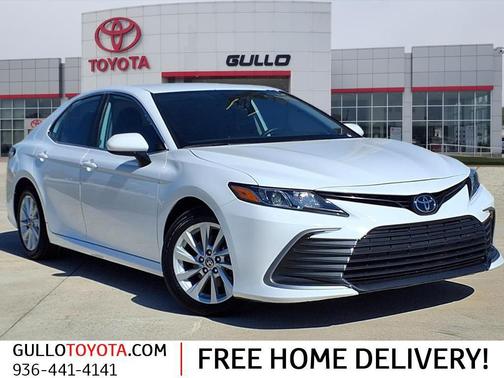 2024 Toyota Camry LE