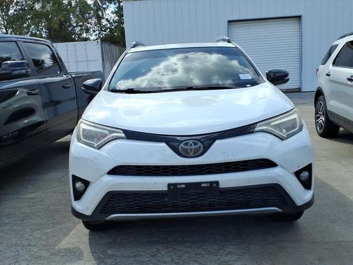 2017 Toyota RAV4 SE