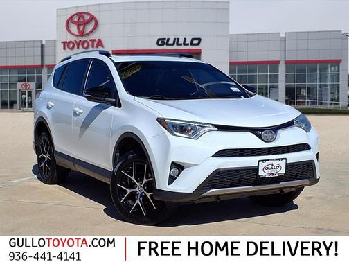 2017 Toyota RAV4 SE