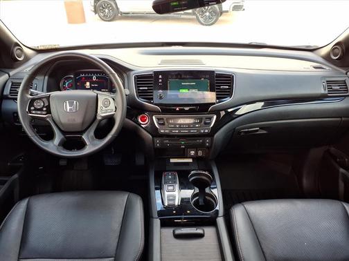 2022 Honda Pilot Black Edition