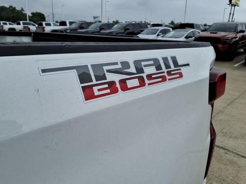 Summit White 2021 Chevrolet Silverado 1500 LT Trail Boss