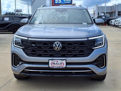 Silver Mist Metallic 2024 Volkswagen Atlas 2.0T SEL Premium R-Line 4MOTION
