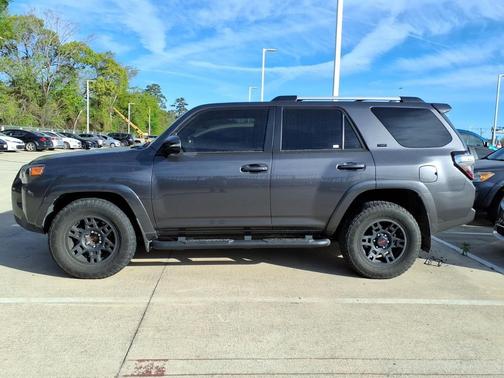 2023 Toyota 4Runner SR5 Premium