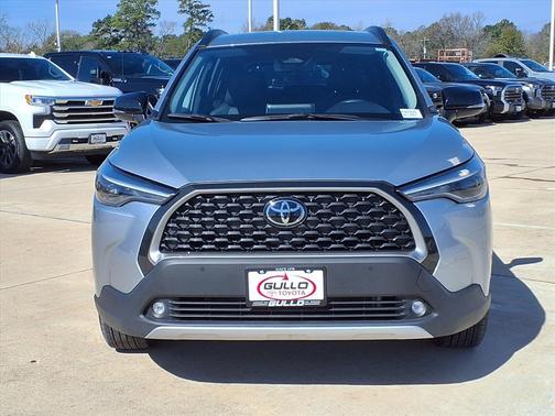 2025 Toyota Corolla Cross XLE