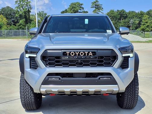 2025 Toyota Tacoma Hybrid Trailhunter