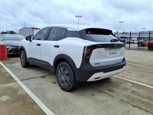 Fresh Powder 2025 Nissan Kicks S