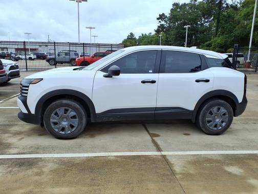 Fresh Powder 2025 Nissan Kicks S