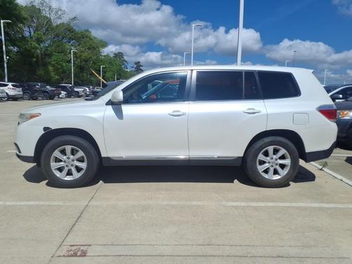 2013 Toyota Highlander SE
