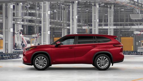 2025 Toyota Highlander Hybrid Platinum