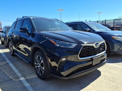 2023 Toyota Highlander Hybrid XLE