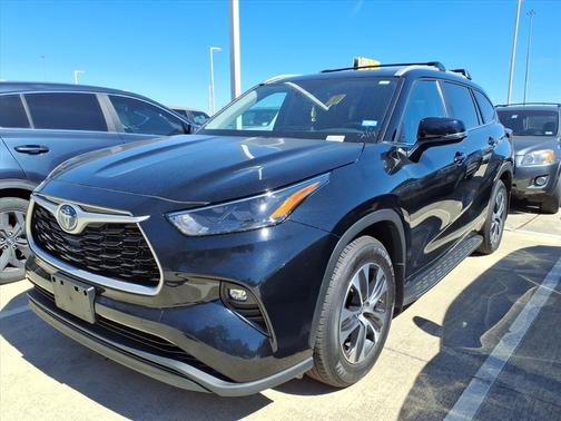 2023 Toyota Highlander Hybrid XLE