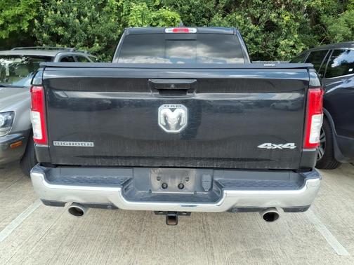 Diamond Black Crystal Pearlcoat 2021 RAM 1500 Big Horn/Lone Star