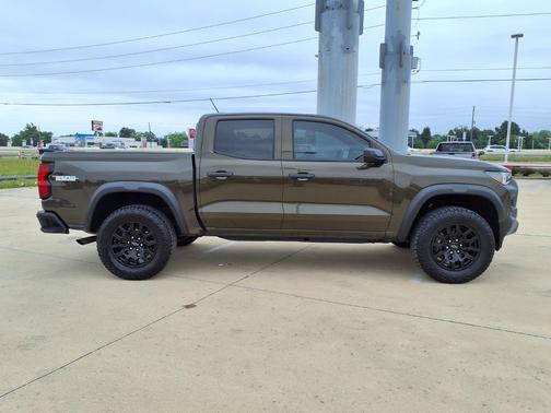 Harvest Bronze Metallic 2024 Chevrolet Colorado Trail Boss