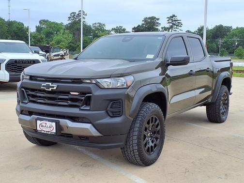 Harvest Bronze Metallic 2024 Chevrolet Colorado Trail Boss