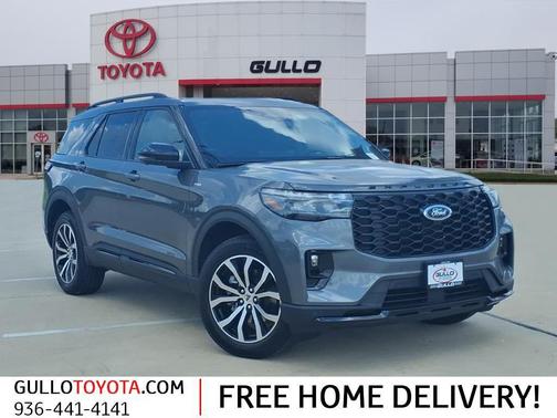 2025 Ford Explorer ST-Line