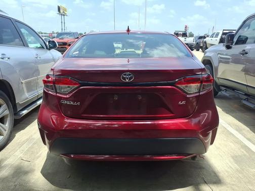 Pearl 2022 Toyota Corolla LE