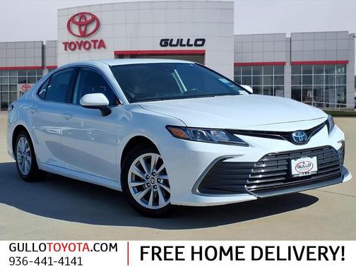 2024 Toyota Camry LE