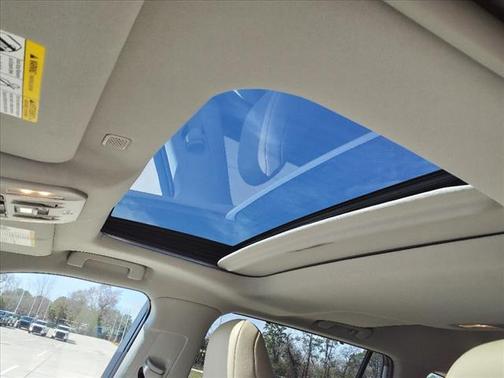Moon Dust 2022 Toyota Highlander XLE