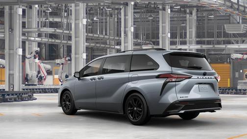 2025 Toyota Sienna XSE 7 Passenger