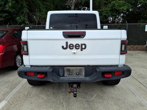 Bright White Clearcoat 2022 Jeep Gladiator Rubicon