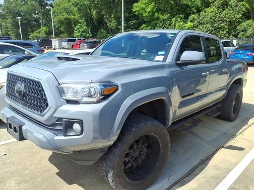 Cement 2018 Toyota Tacoma TRD Sport